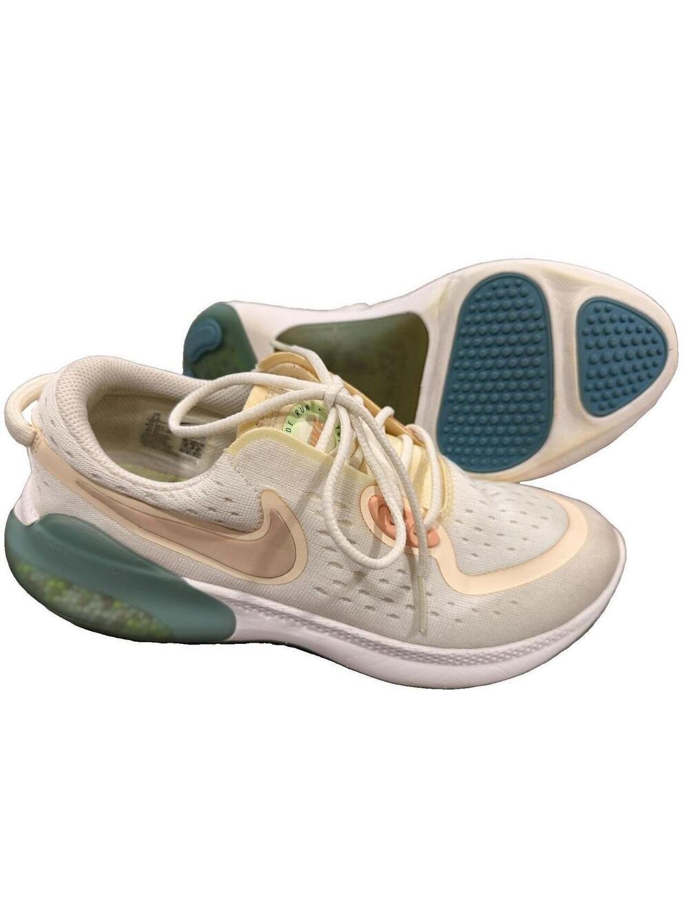 Nike Joyride Dual Run Sail Sneaker Women's size 7.5